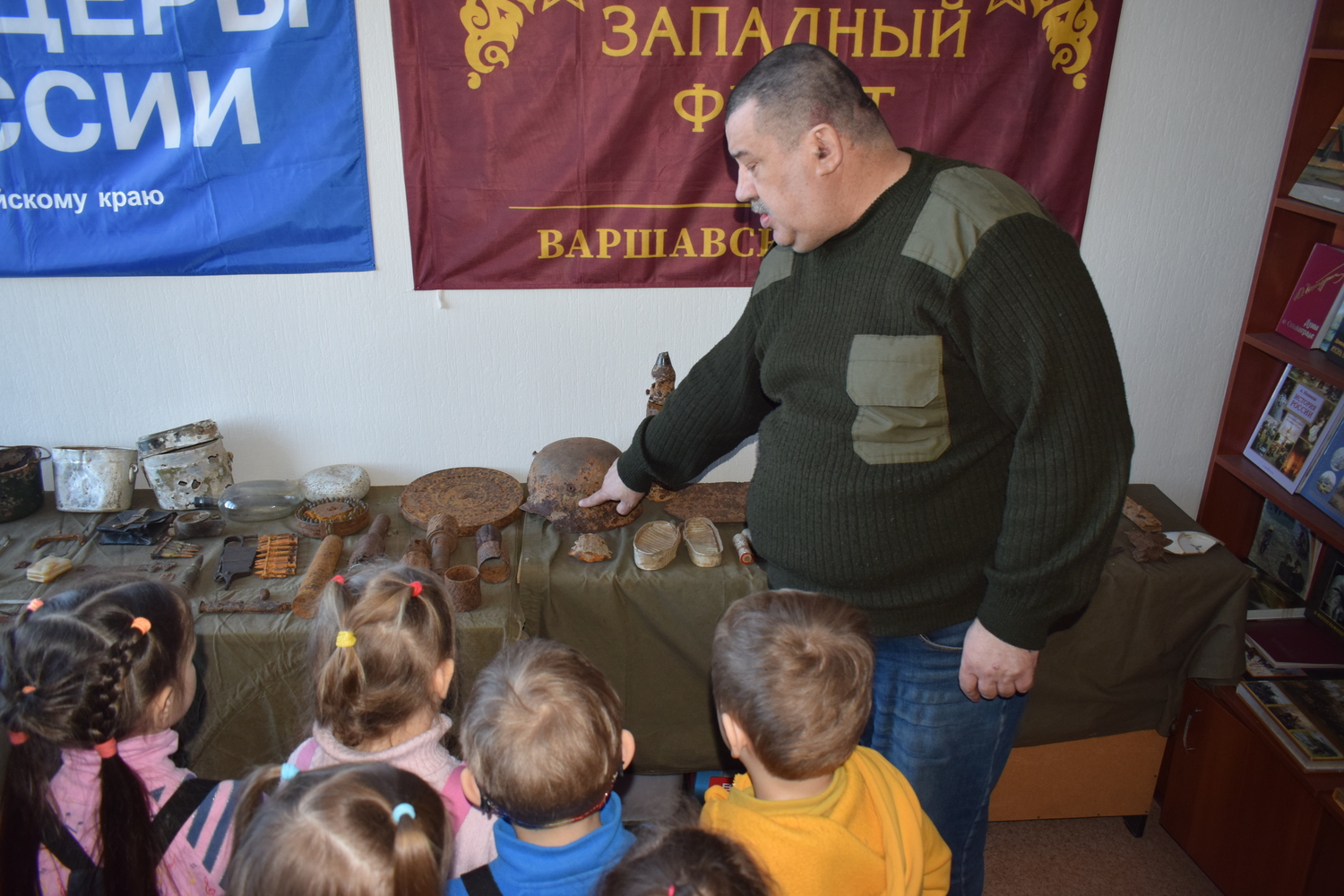 В Белокурихе стартовал месячник патриотического воспитания.