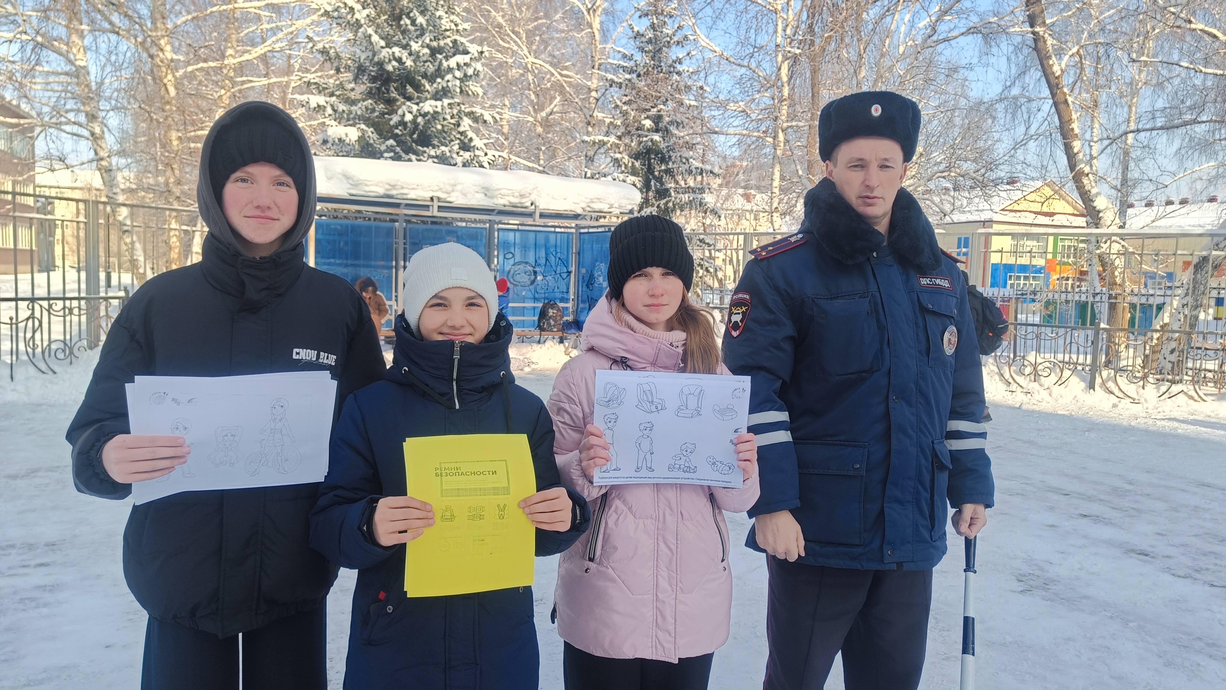 Сотрудники Госавтоинспекции совместно со школьниками провели рейд.