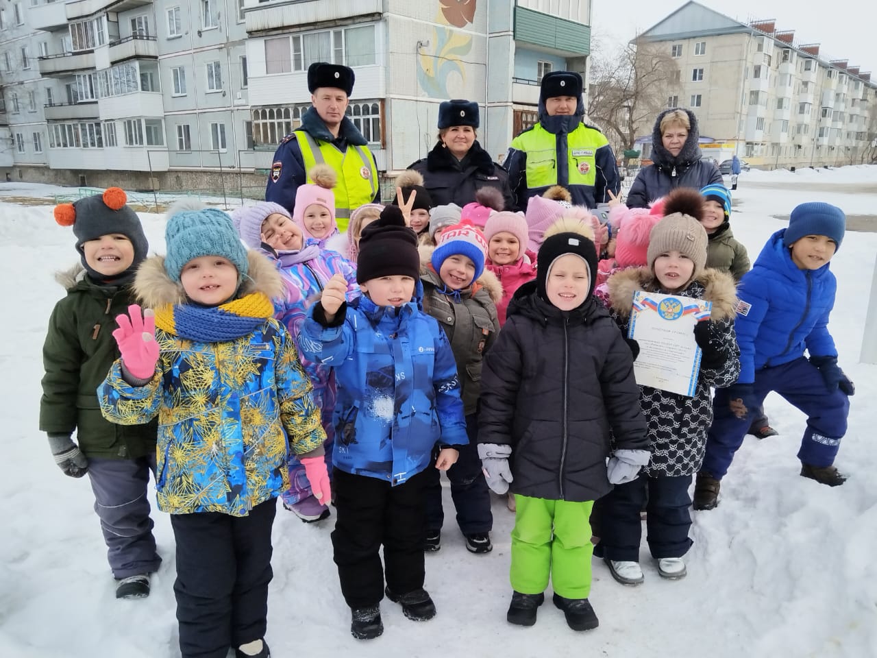 8 марта в каждый дом.