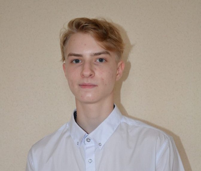 Олег Бортников из школы №1 набрал 100 баллов по математике. Олег Бортников из школы №1 набрал 100 баллов по математике.